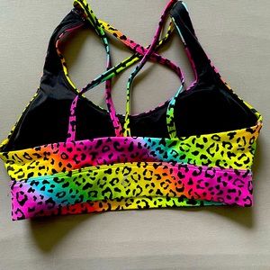 🌈Rainbow Leopard Light-N-Tight Strappy Bra-EUC (fits like a small)